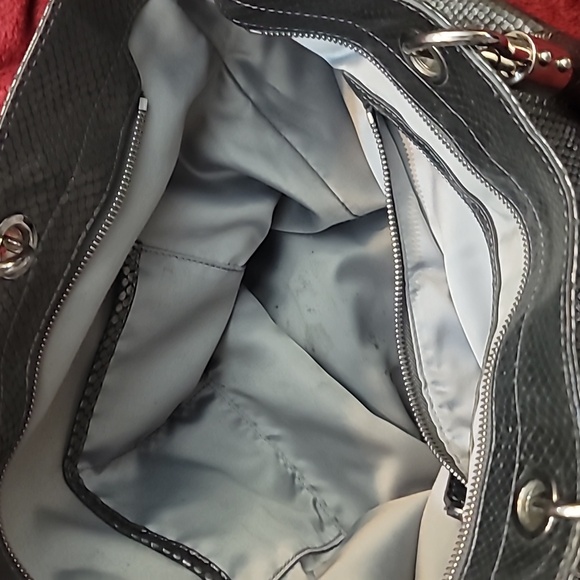 Michael Kors Skorpios Bag - Picture 7 of 11